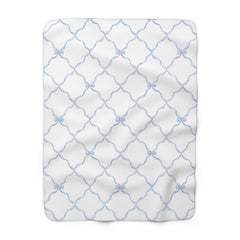 Three Bees Trellis Bow Cozy Sherpa Fleece Blanket - Blue